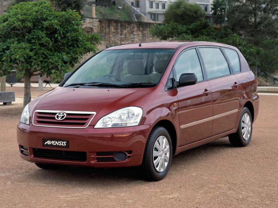 Toyota Avensis Verso (AU) '2001